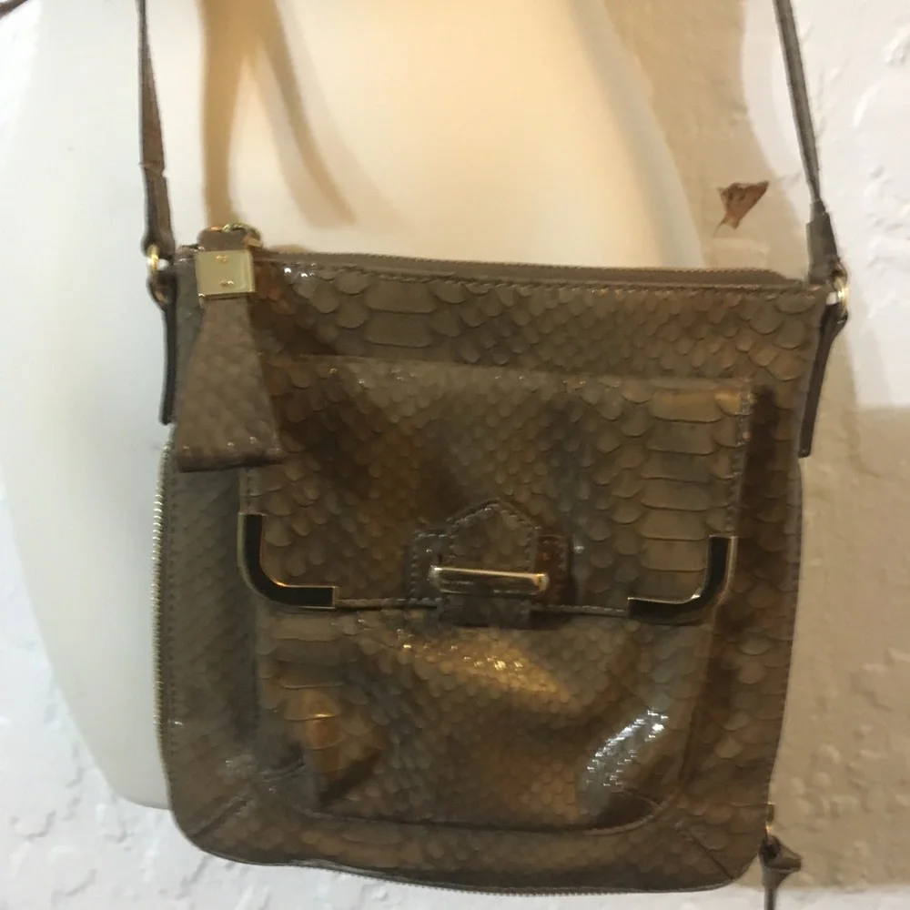 Gianni Bini‎ croc embossed leather bag
